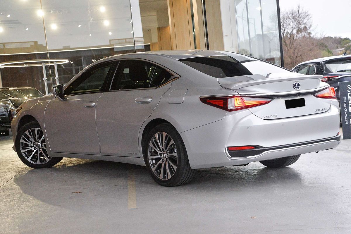 2019 Lexus ES ES300h Luxury AXZH10R