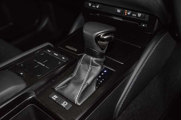 2019 Lexus ES ES300h Luxury AXZH10R
