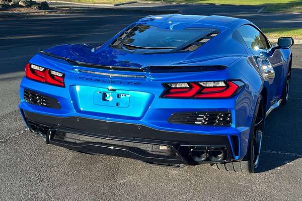 2025 Chevrolet Corvette E-Ray 3LZ C8