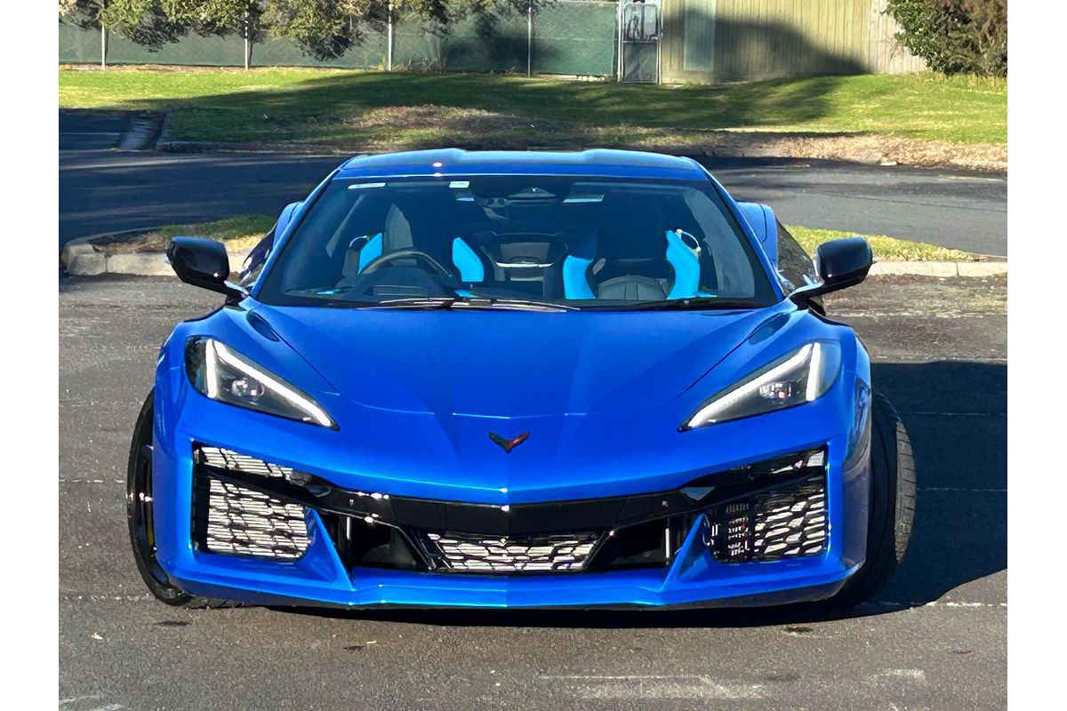 2025 Chevrolet Corvette E-Ray 3LZ C8