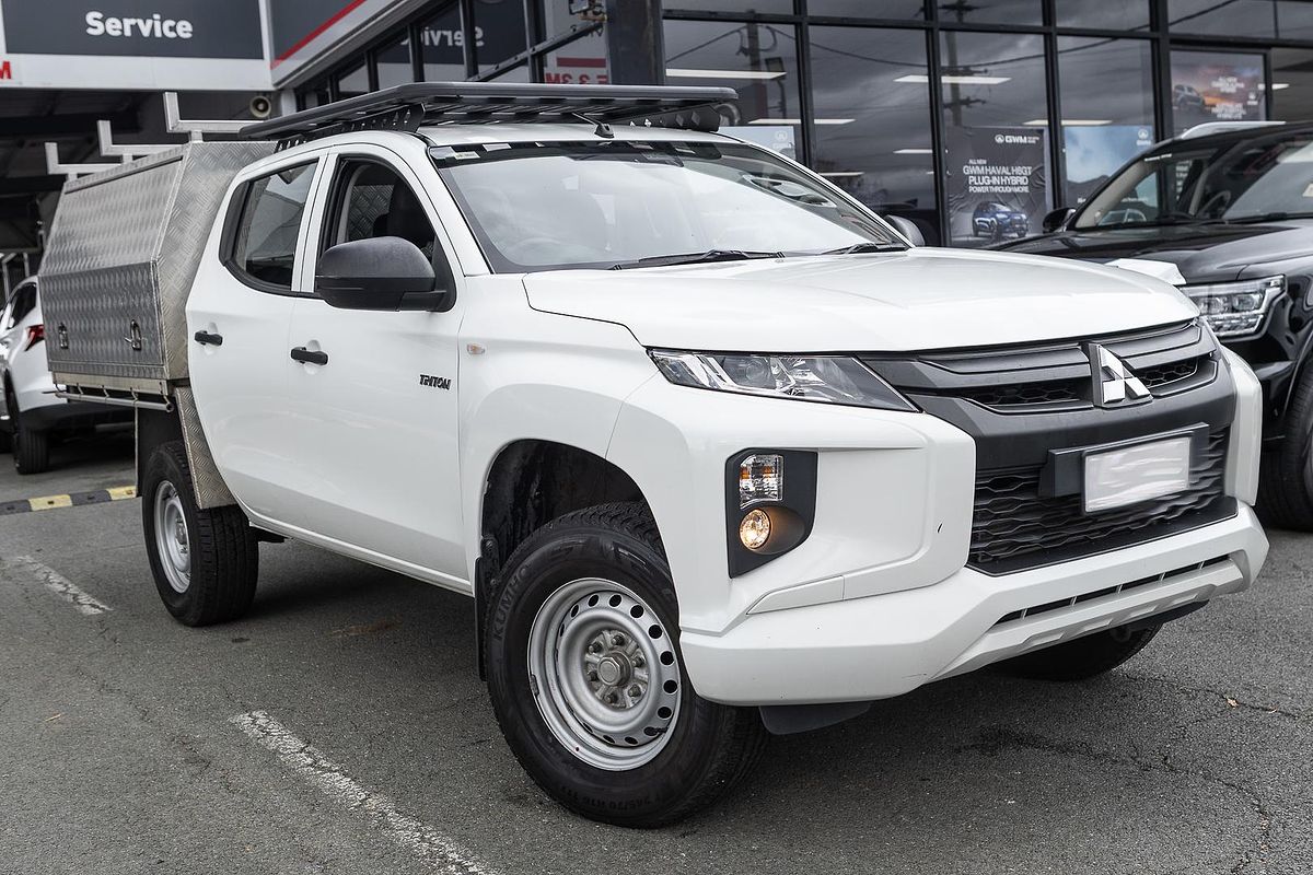 2022 Mitsubishi Triton GLX MR 4X4