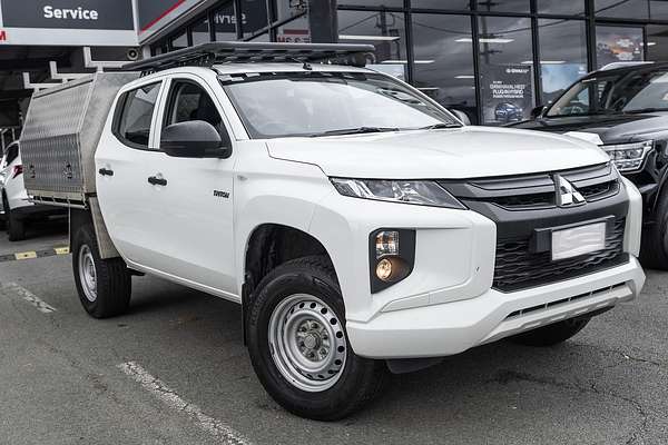 2022 Mitsubishi Triton GLX MR 4X4