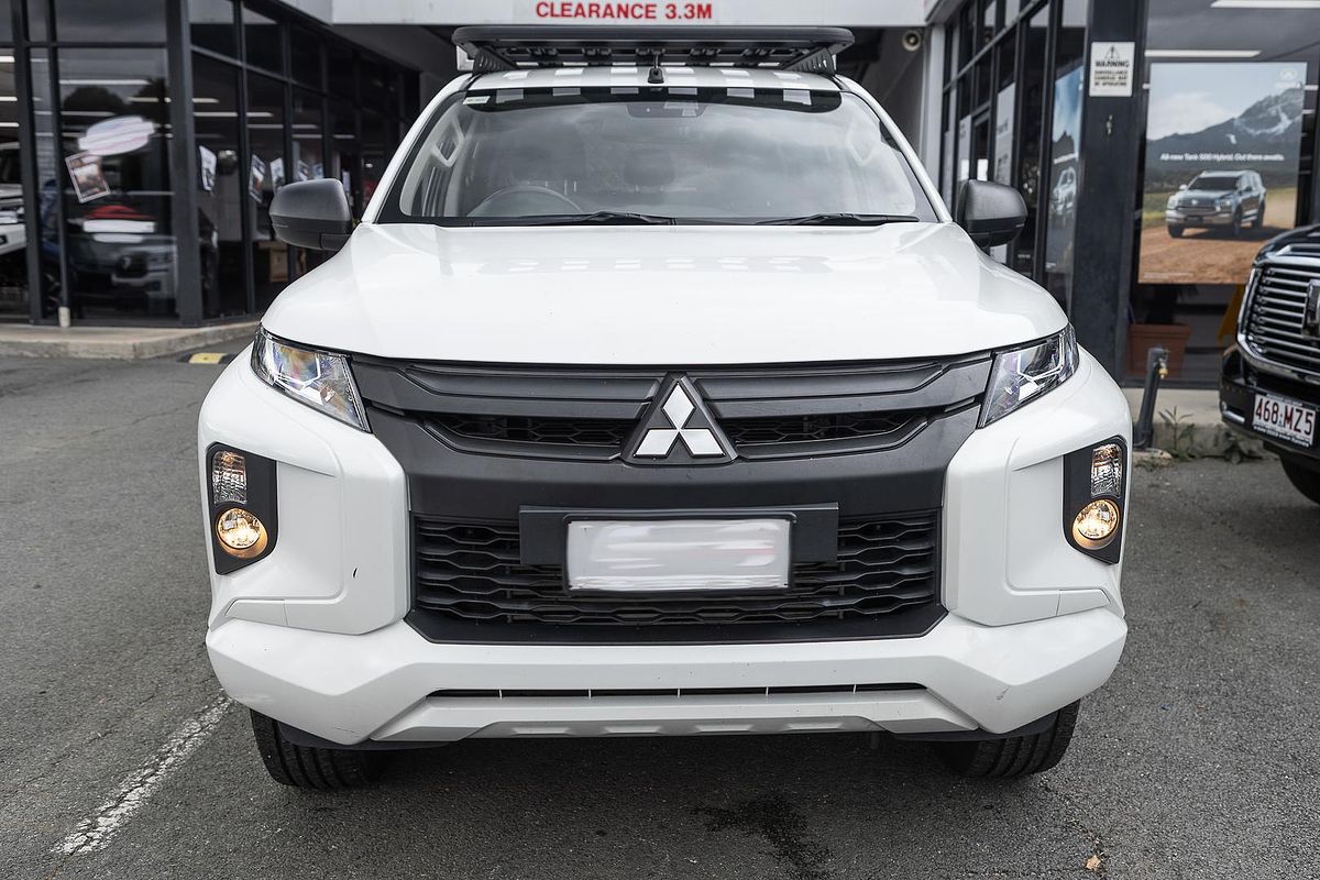 2022 Mitsubishi Triton GLX MR 4X4
