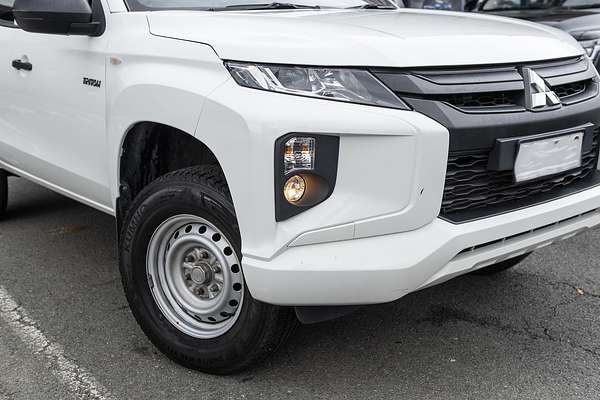 2022 Mitsubishi Triton GLX MR 4X4
