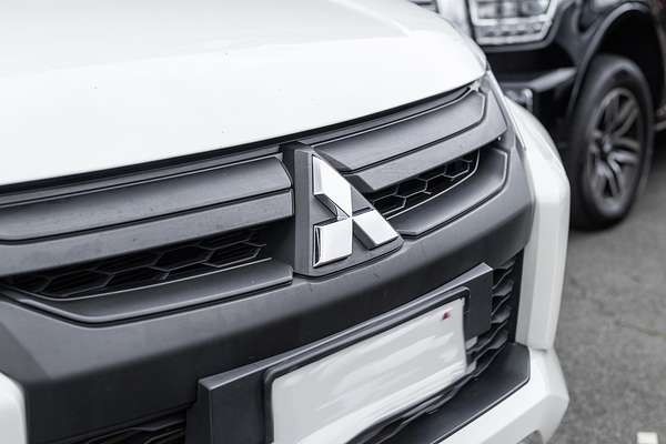 2022 Mitsubishi Triton GLX MR 4X4