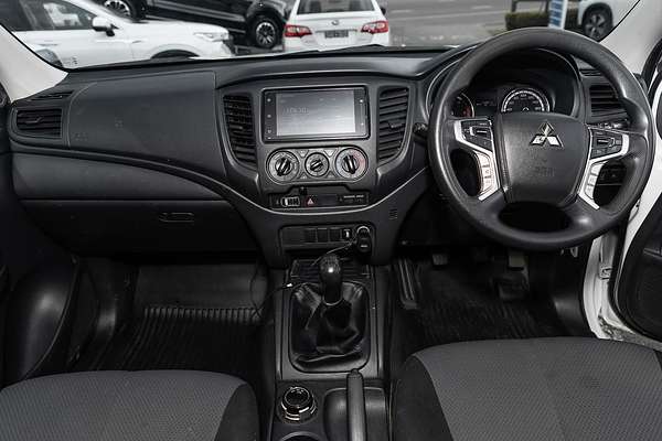2022 Mitsubishi Triton GLX MR 4X4