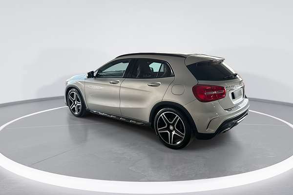 2015 Mercedes-Benz GLA-Class GLA250 X156