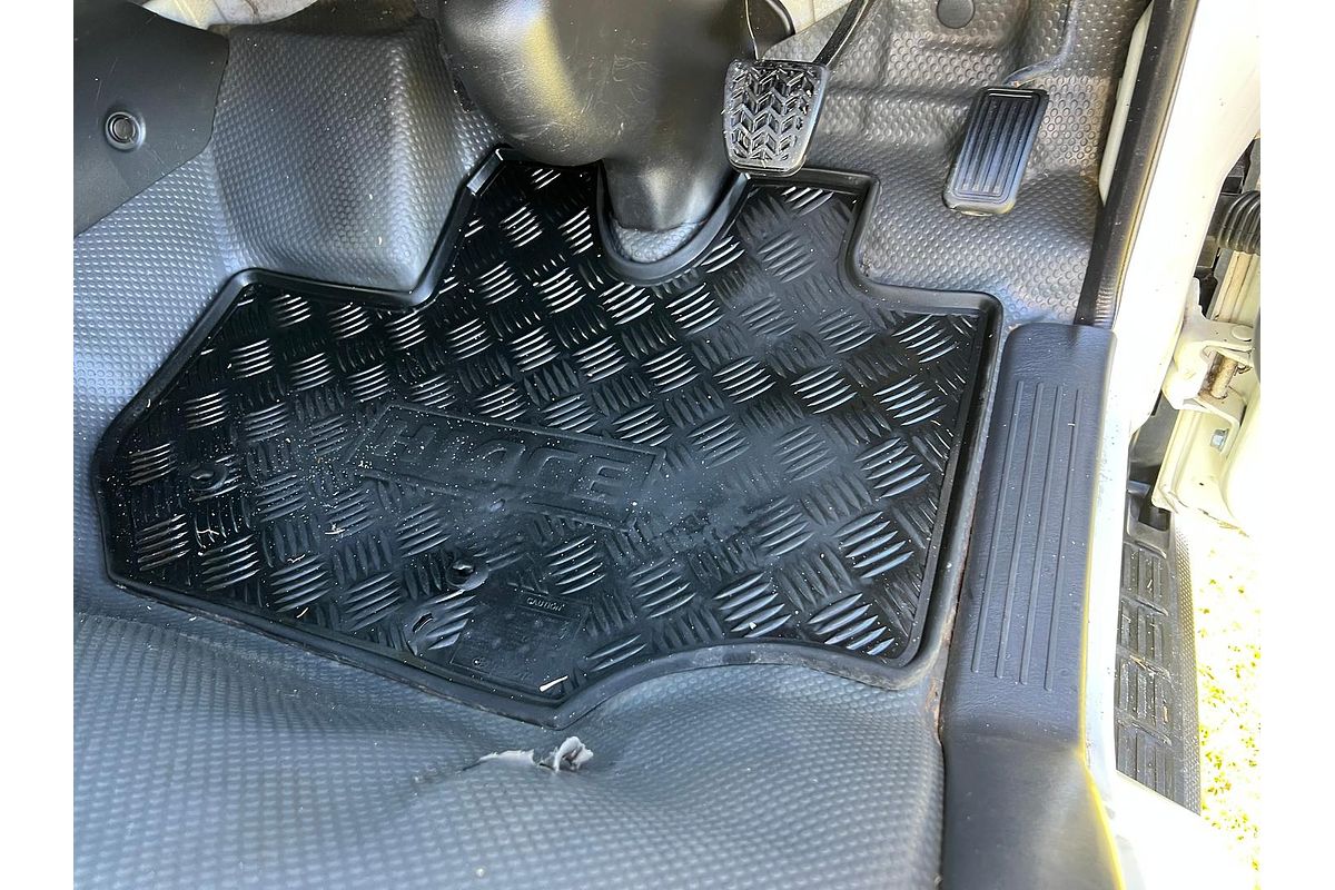 2019 Toyota Hiace KDH221R