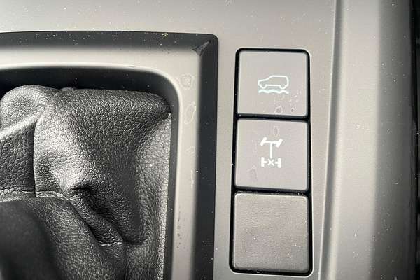 2025 Isuzu D-MAX X-RIDER 4X4