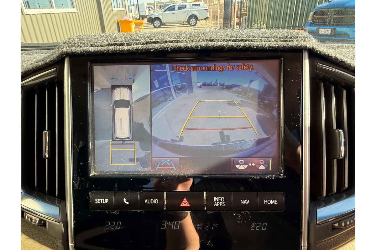 2017 Toyota Landcruiser Sahara VDJ200R