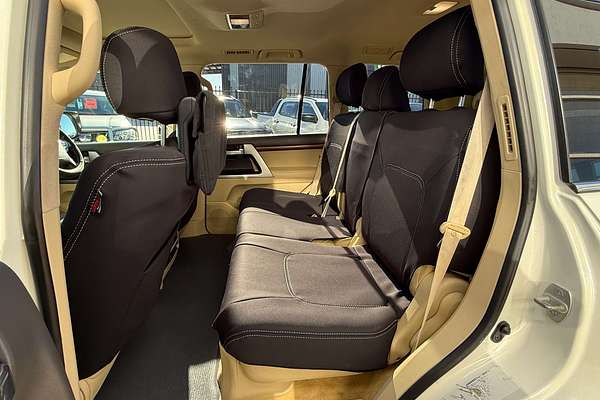 2017 Toyota Landcruiser Sahara VDJ200R