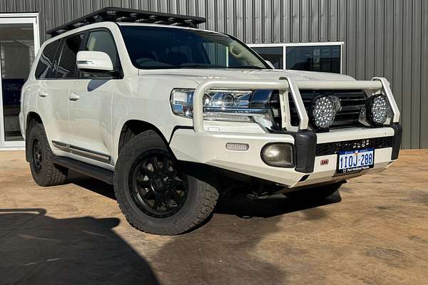 2017 Toyota Landcruiser Sahara VDJ200R