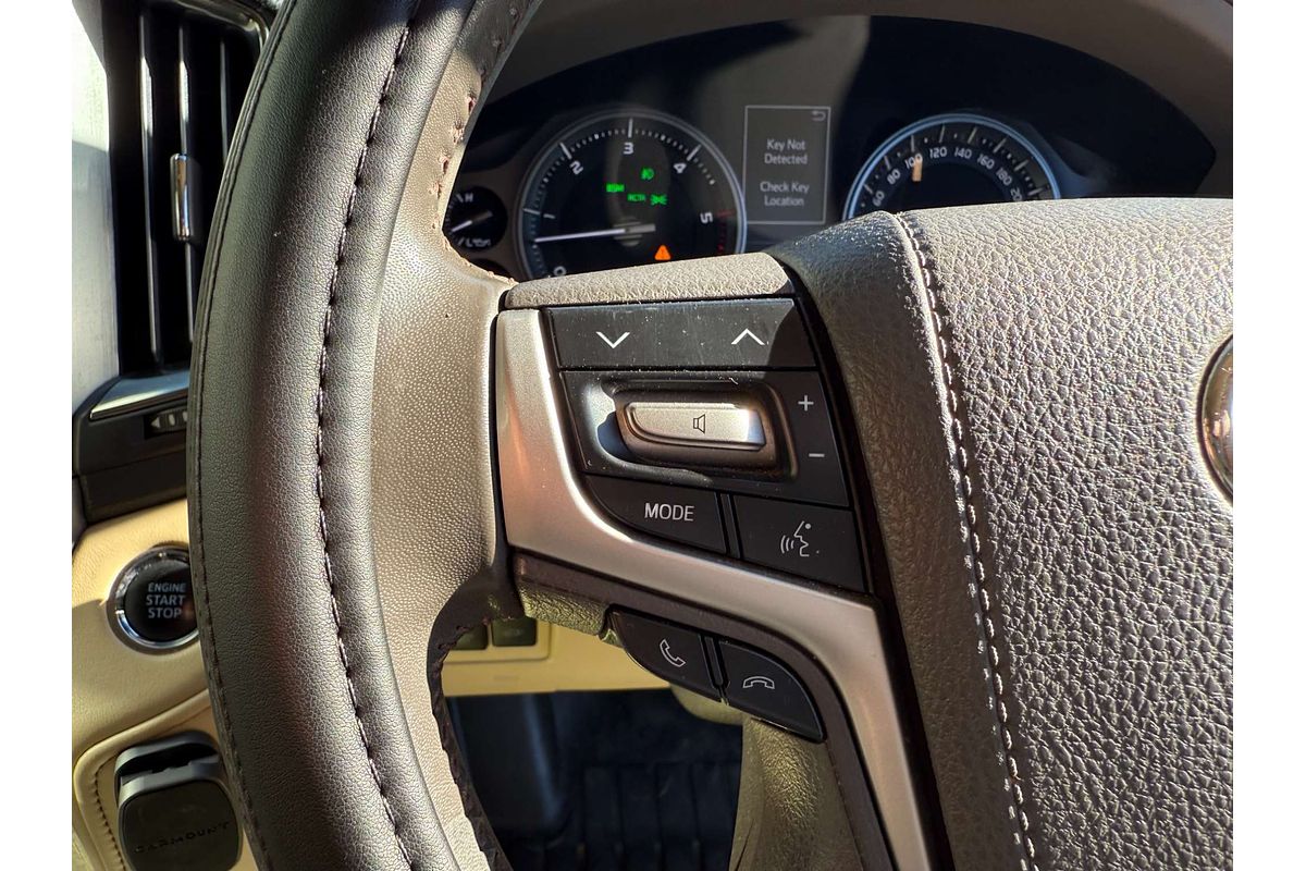 2017 Toyota Landcruiser Sahara VDJ200R