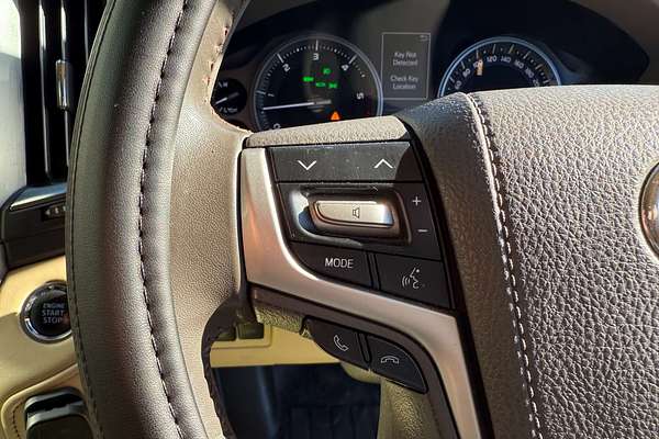2017 Toyota Landcruiser Sahara VDJ200R