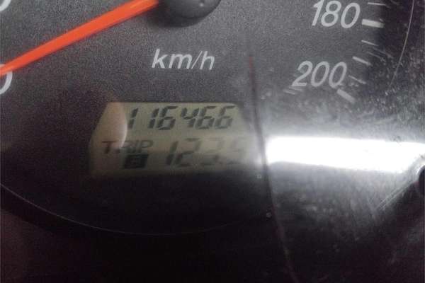 2002 Mazda 2 Maxx DY Series 1