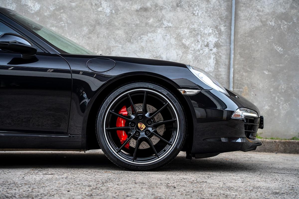 2014 Porsche 911 Carrera S 991