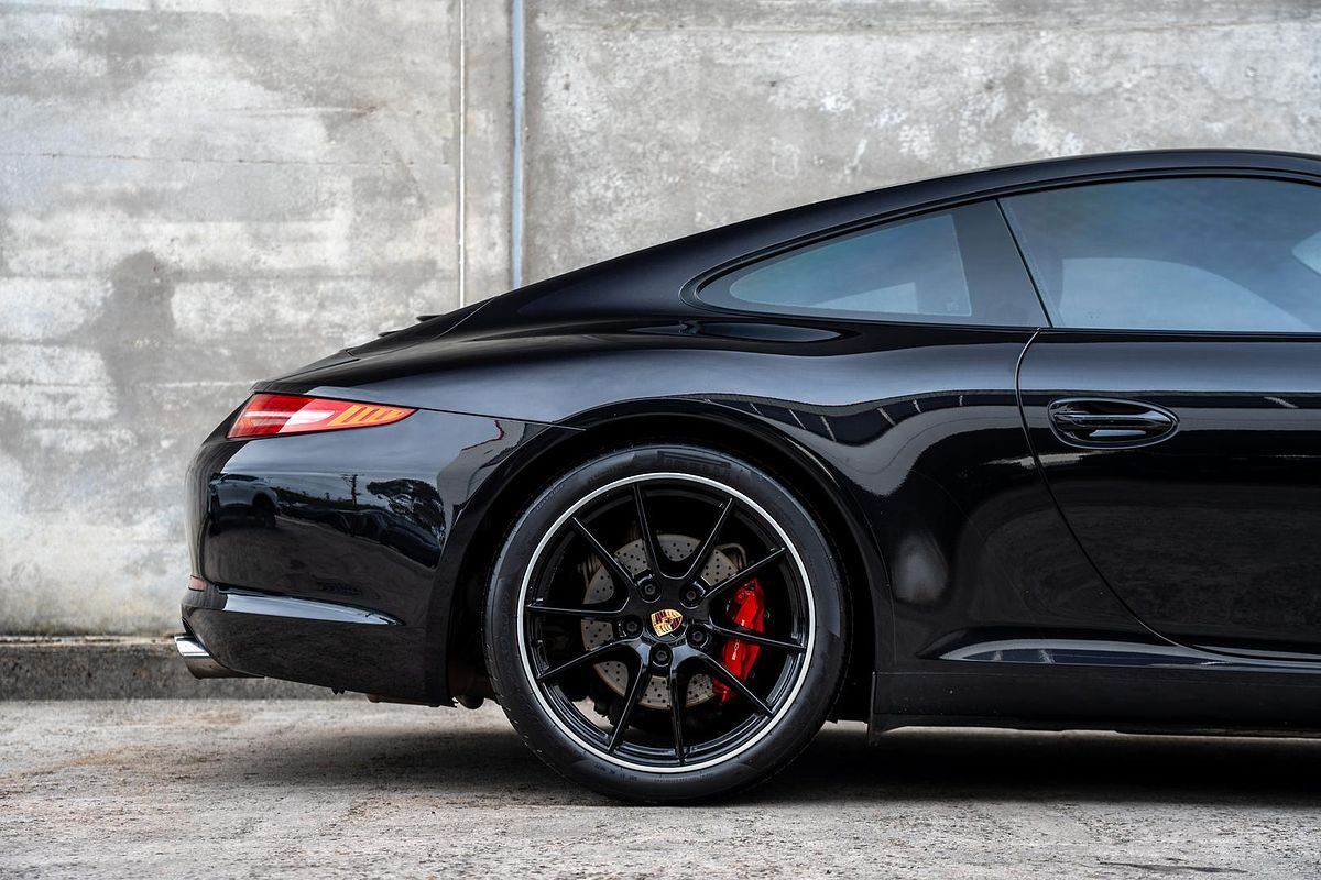 2014 Porsche 911 Carrera S 991