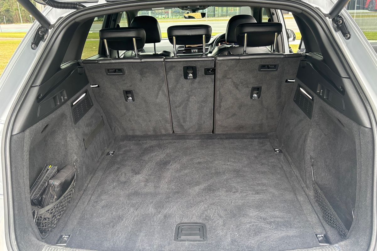 2019 Audi Q5 45 TFSI sport FY
