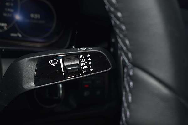 2022 Porsche Cayenne Platinum Edition 9YB