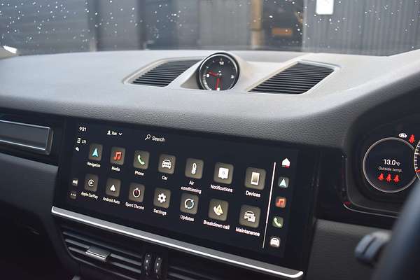 2022 Porsche Cayenne Platinum Edition 9YB