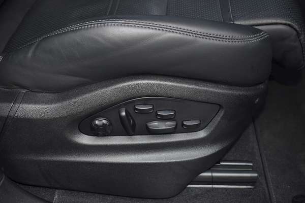 2022 Porsche Cayenne Platinum Edition 9YB