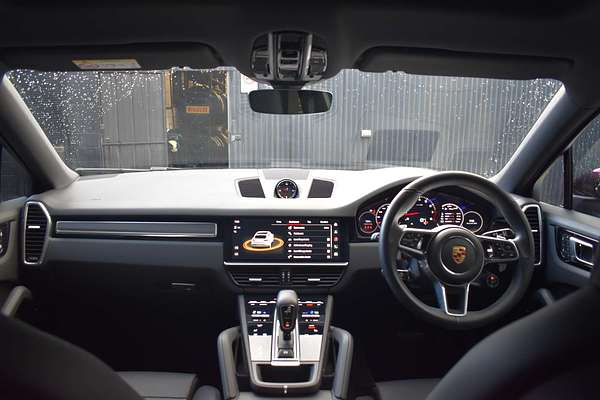 2022 Porsche Cayenne Platinum Edition 9YB