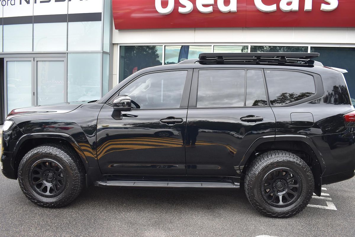2022 Toyota Landcruiser Sahara ZX FJA300R