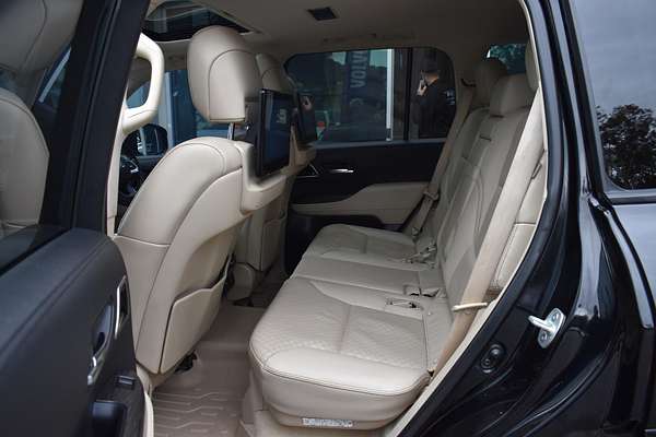 2022 Toyota Landcruiser Sahara ZX FJA300R