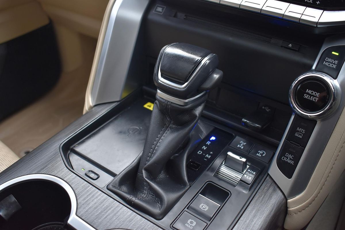 2022 Toyota Landcruiser Sahara ZX FJA300R