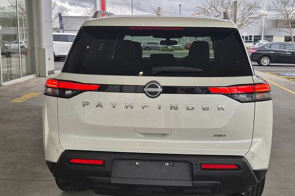 2024 Nissan Pathfinder Ti R53