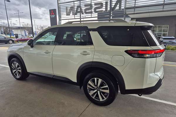 2024 Nissan Pathfinder Ti R53