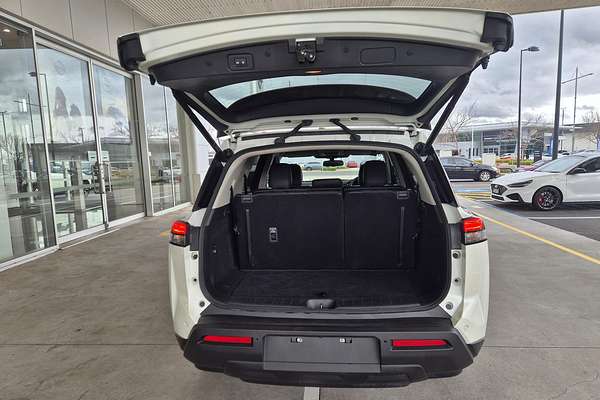 2024 Nissan Pathfinder Ti R53