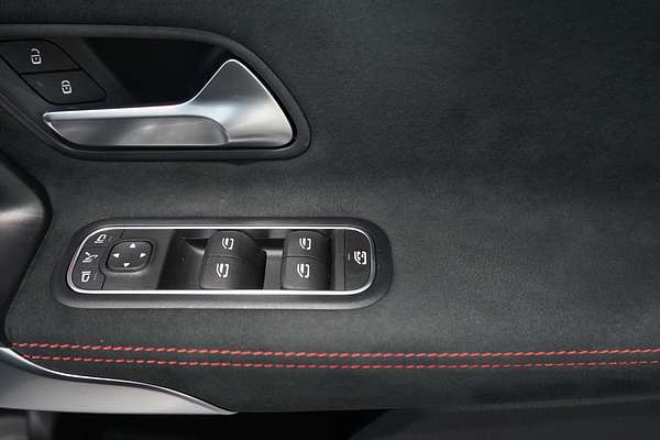 2022 Mercedes-Benz A-Class A250 V177