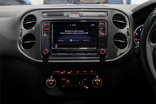 2013 Volkswagen Tiguan 132TSI Pacific 5N
