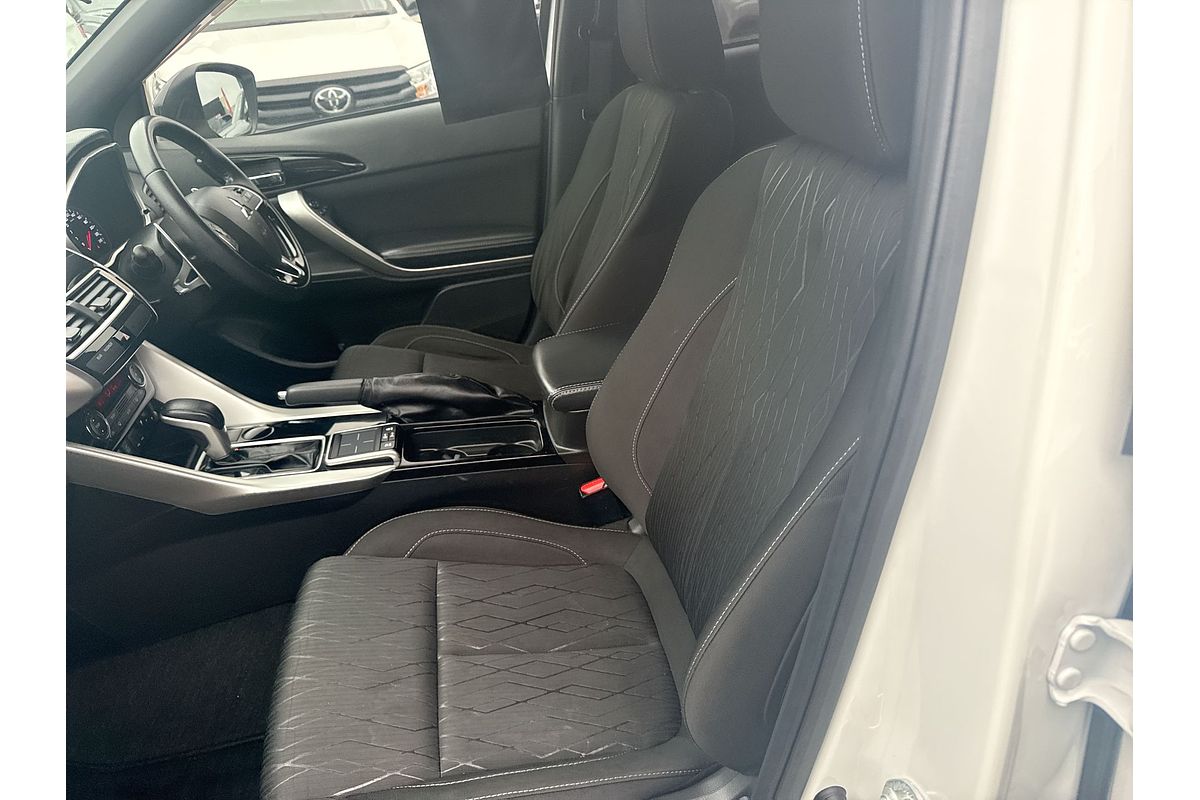 2019 Mitsubishi Eclipse Cross Black Edition YA