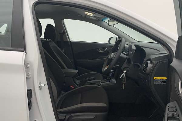 2020 Hyundai Kona Go OS.3
