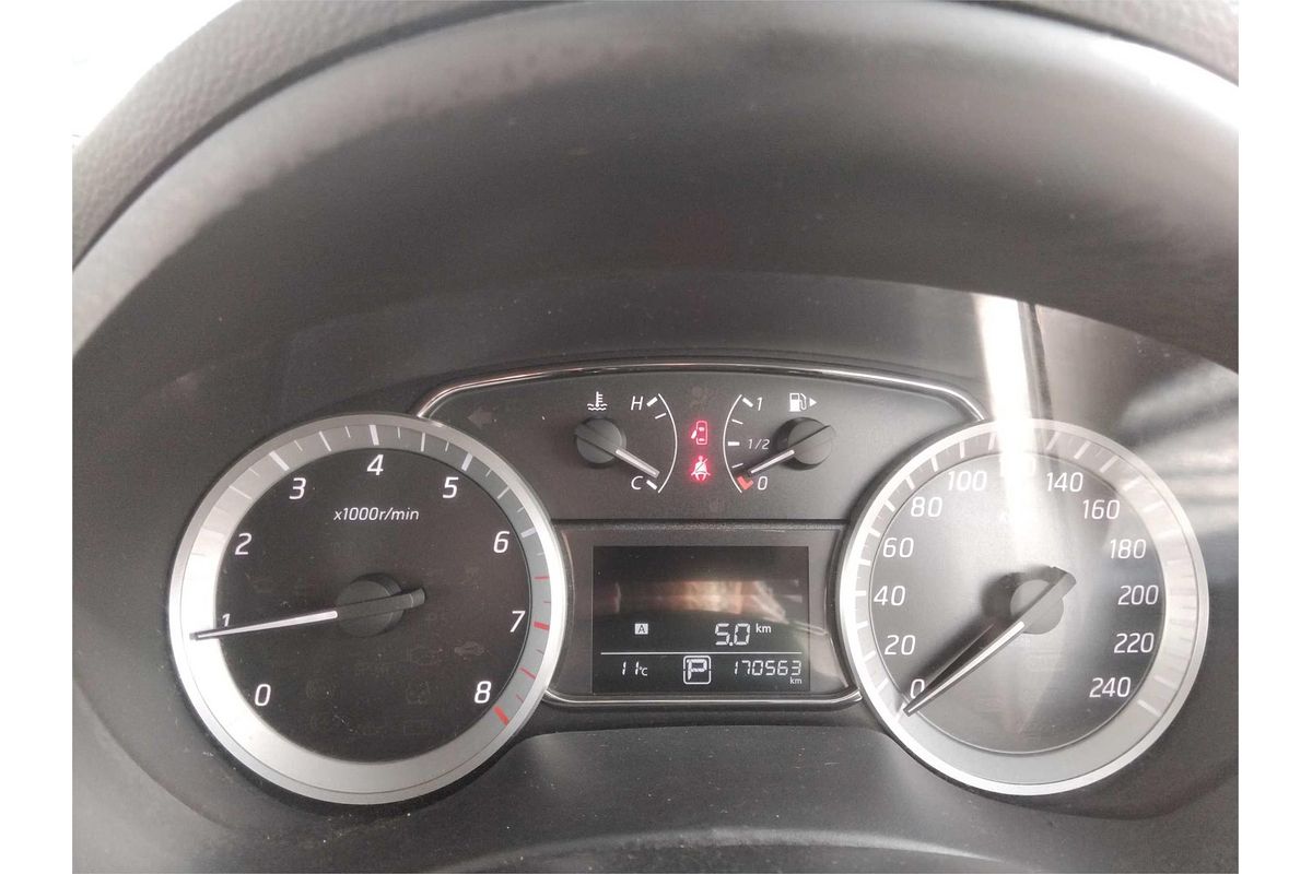 2013 Nissan Pulsar ST C12