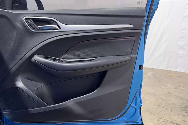 2022 MG ZST Excite
