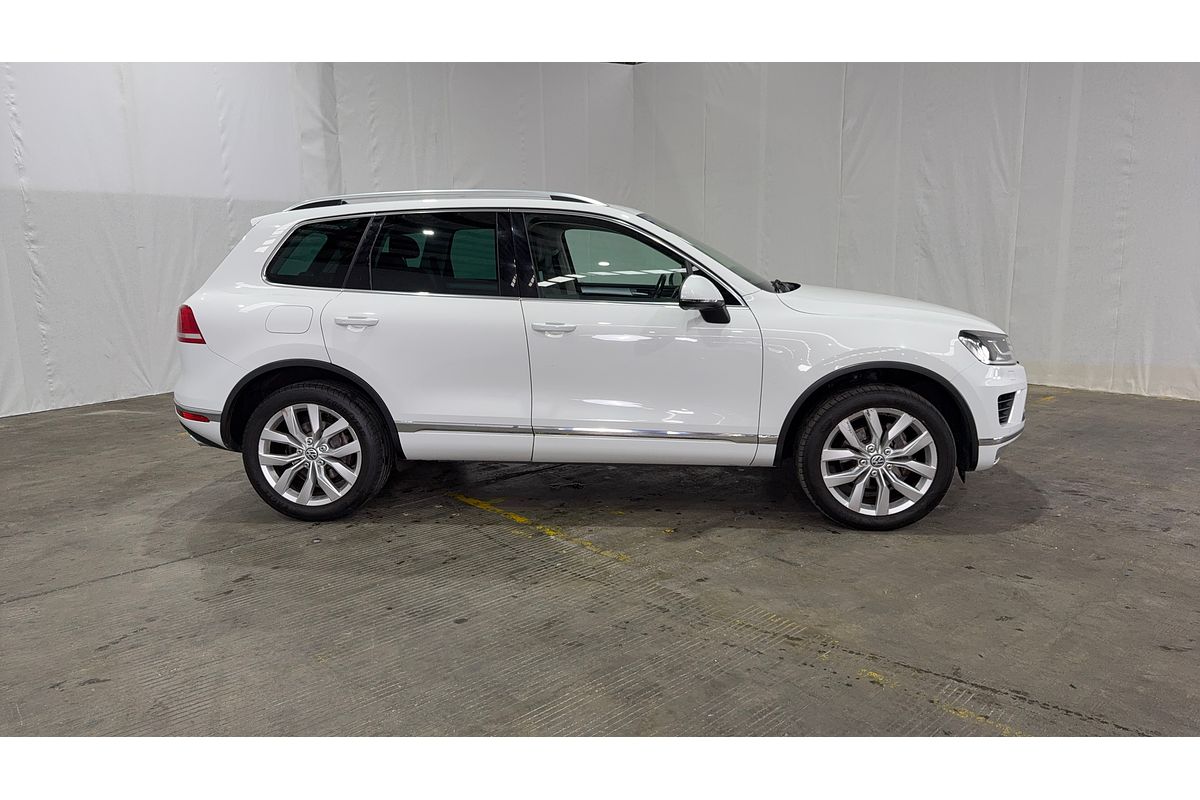 2016 Volkswagen Touareg 150TDI Element 7P
