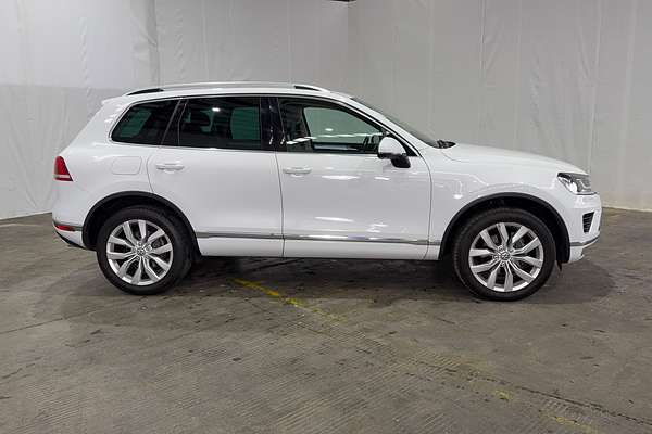 2016 Volkswagen Touareg 150TDI Element 7P