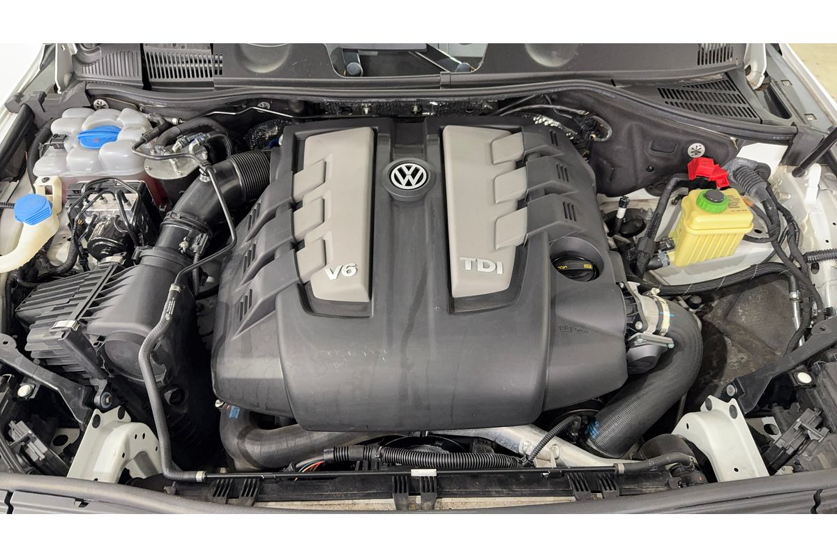2016 Volkswagen Touareg 150TDI Element 7P