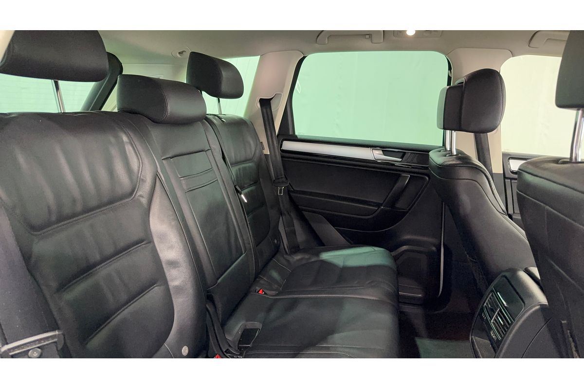 2016 Volkswagen Touareg 150TDI Element 7P