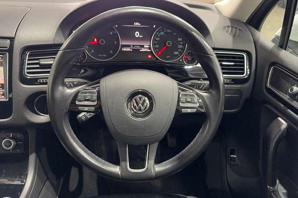 2016 Volkswagen Touareg 150TDI Element 7P