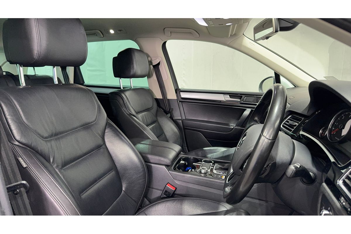 2016 Volkswagen Touareg 150TDI Element 7P