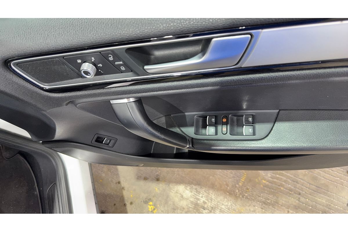 2016 Volkswagen Touareg 150TDI Element 7P