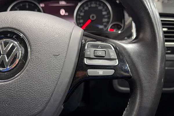 2016 Volkswagen Touareg 150TDI Element 7P