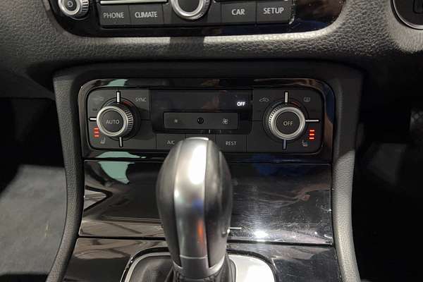 2016 Volkswagen Touareg 150TDI Element 7P