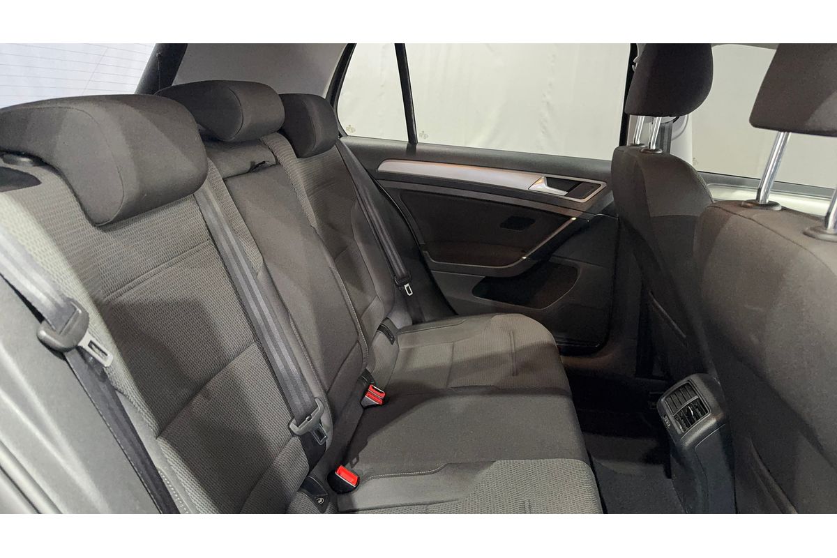 2015 Volkswagen Golf 90TSI Comfortline 7