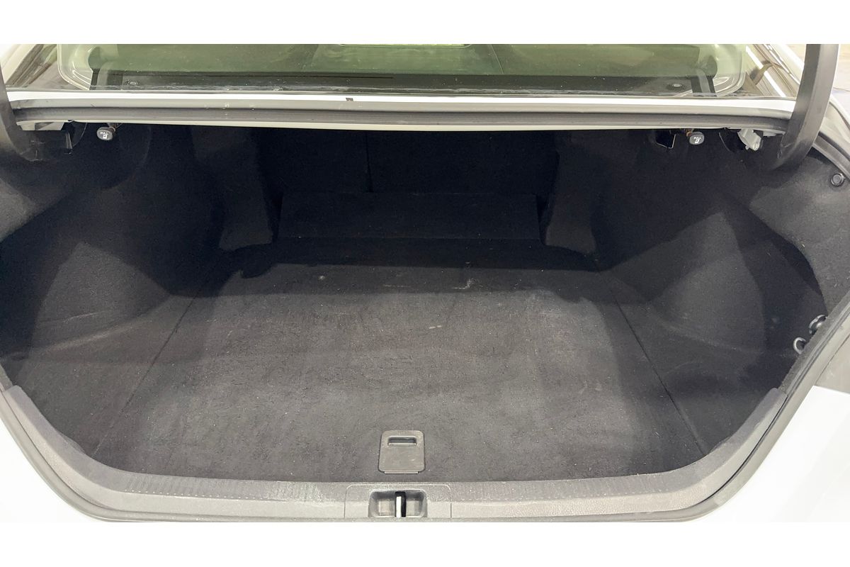 2019 Toyota Camry Ascent ASV70R