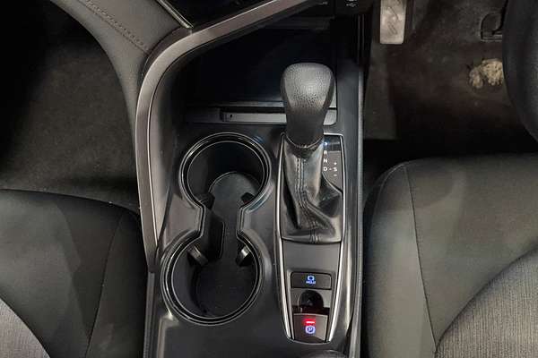 2019 Toyota Camry Ascent ASV70R